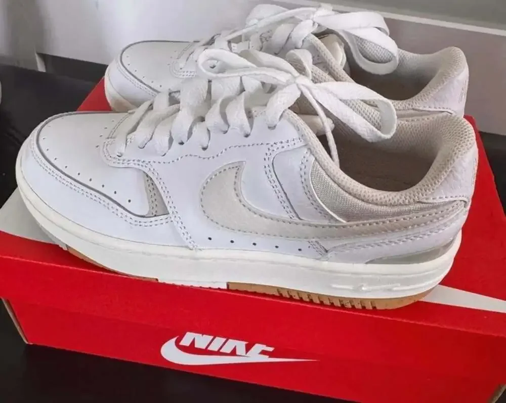 Nike Gamma Force Size 5 White Phantom Light Bone